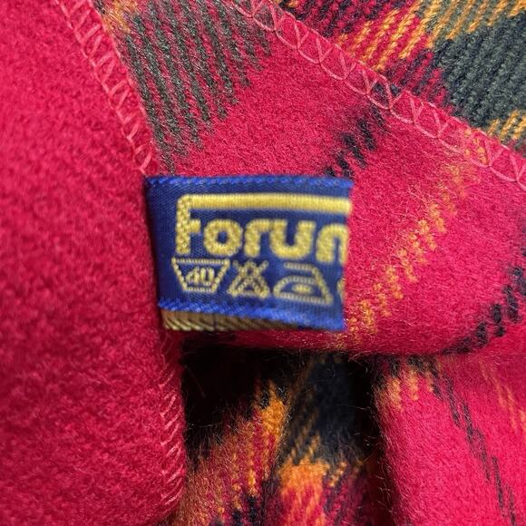 Vintage Forum Panco Cape Wrap Shawl Red Tartan Plaid One Size Fringe Cozy Fall - Picture 6 of 7